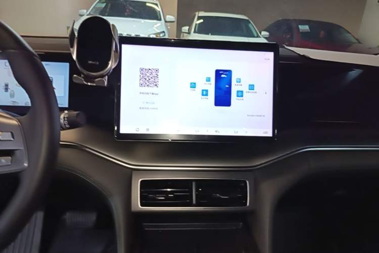 Used BYD Song L DM-i 2025 Intelligent Driving Version 112 km Leading Trim Audio And AC Panel