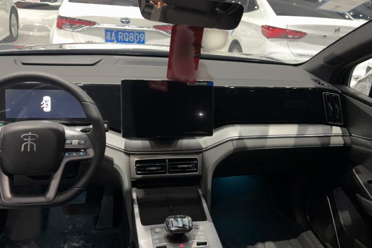 Used BYD Song L DM-i 2025 Intelligent Driving Version 112 km Leading Trim Audio And AC Panel