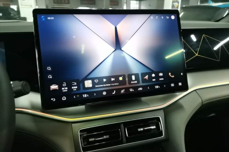 Used BYD Song L DM-i 2025 Intelligent Driving Version 160 km Beyond-Range Type Audio And AC Panel