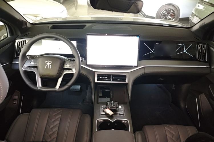 Used BYD Song L DM-i 2025 Intelligent Driving Version 160 km Excellence Edition Center Console