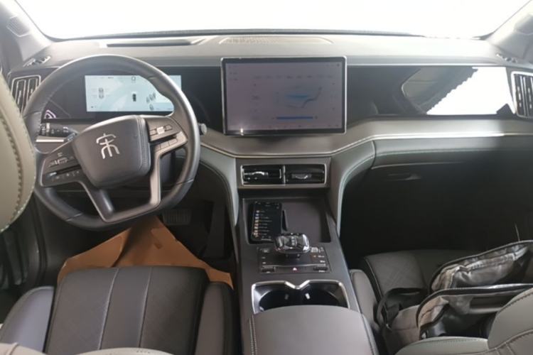 Used BYD Song L DM-i 2025 Intelligent Driving Version 112 km Leading Trim Center Console
