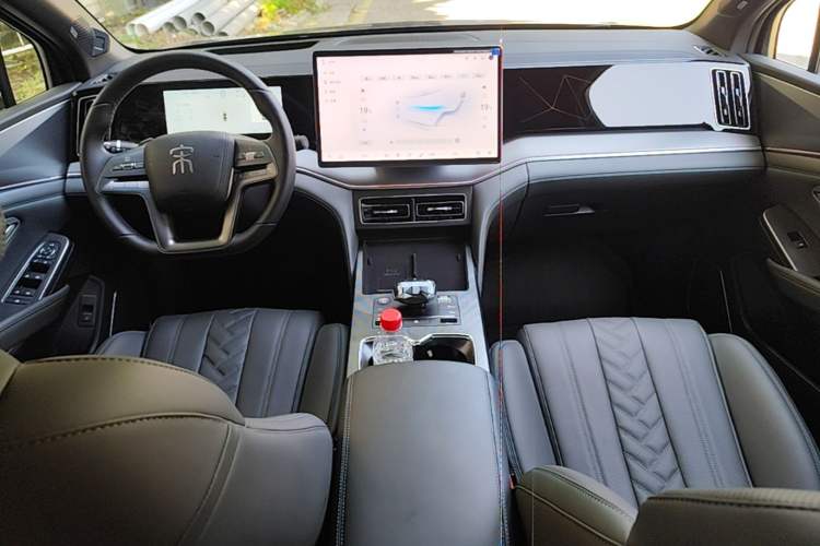 Used BYD Song L DM-i 2025 Intelligent Driving Version 160 km Excellence Edition Center Console