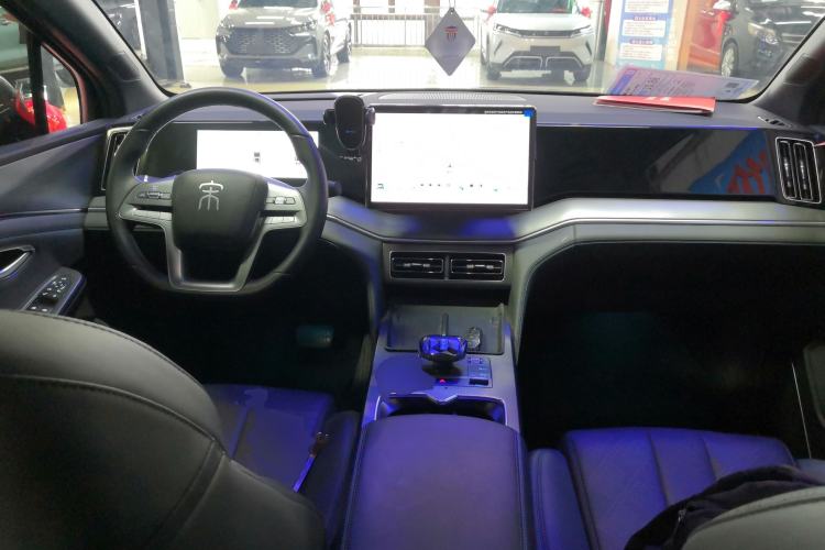 Used BYD Song L DM-i 2025 Intelligent Driving Version 112 km Leading Trim Center Console
