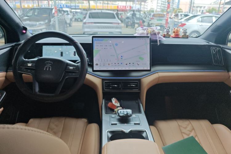 Used BYD Song L DM-i 2025 Intelligent Driving Version 112 km Beyond-Range Type Center Console