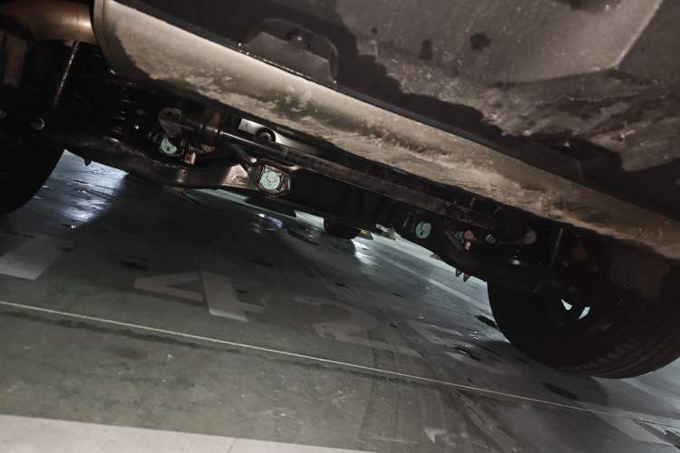 Used BYD Song L DM-i 2025 Intelligent Driving Version 112 km Leading Trim Chassis Rear