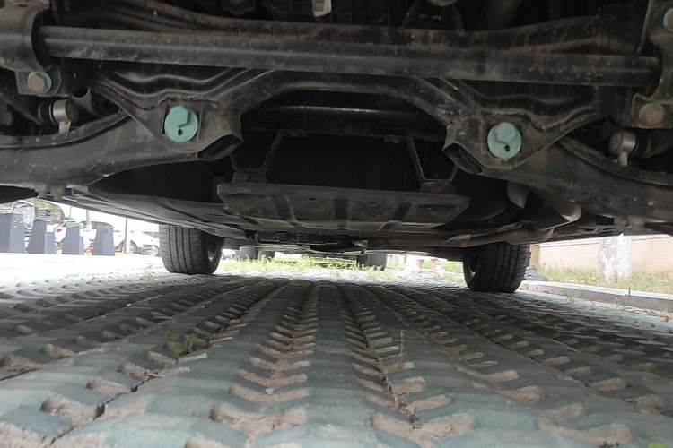 Used BYD Song L DM-i 2025 Intelligent Driving Version 112 km Beyond-Range Type Chassis Rear