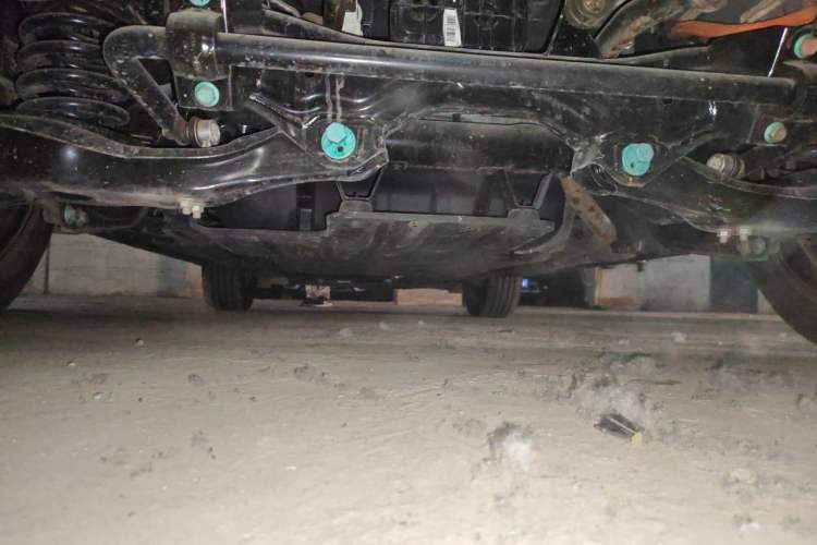 Used BYD Song L DM-i 2025 Intelligent Driving Version 160 km Beyond-Range Type Chassis Rear