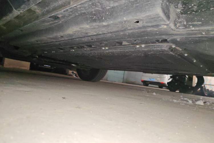 Used BYD Song L DM-i 2025 Intelligent Driving Version 160 km Beyond-Range Type Chassis Rear Left