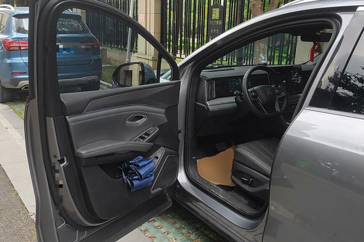 Used BYD Song L DM-i 2025 Intelligent Driving Version 112 km Beyond-Range Type Driver Seat
