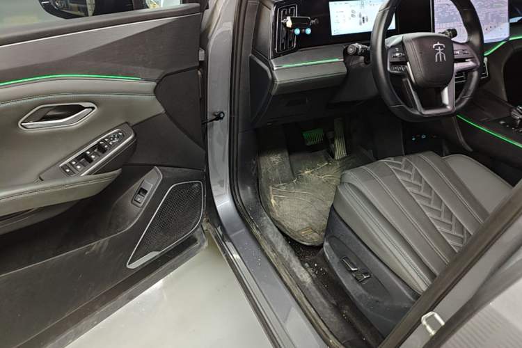Used BYD Song L DM-i 2025 Intelligent Driving Version 160 km Beyond-Range Type Driver Seat