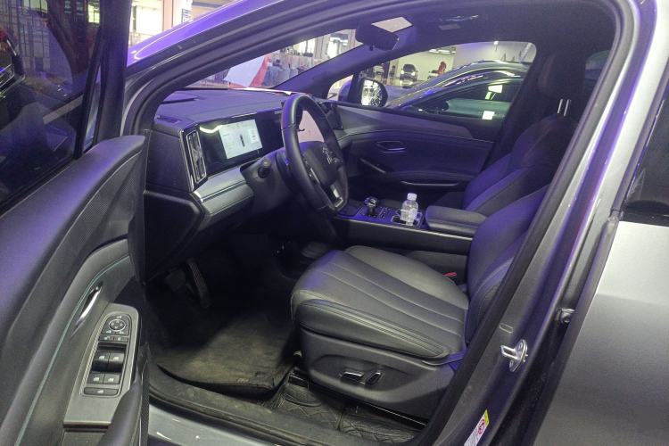 Used BYD Song L DM-i 2025 Intelligent Driving Version 112 km Leading Trim Driver Seat