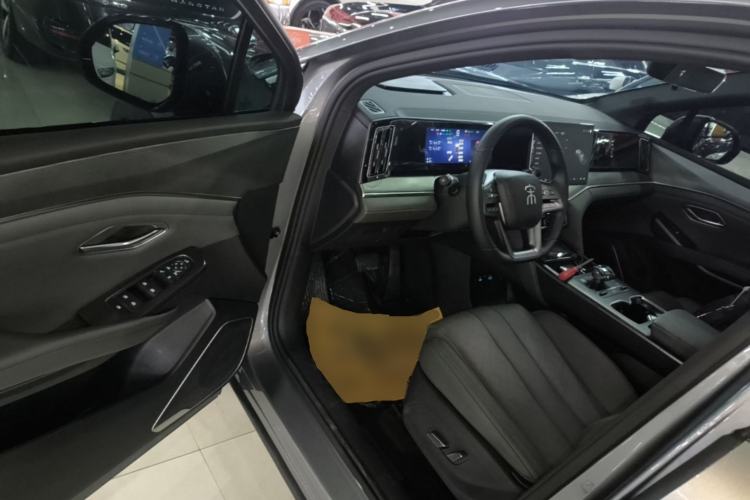 Used BYD Song L DM-i 2025 Intelligent Driving Version 112 km Leading Trim Driver Seat