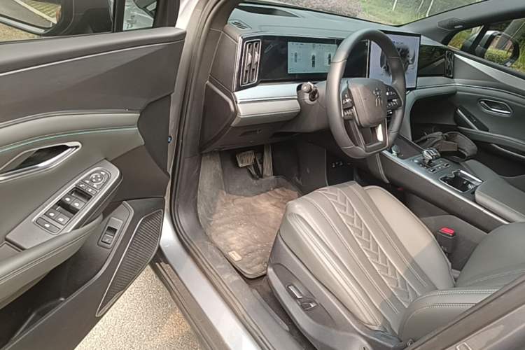 Used BYD Song L DM-i 2025 Intelligent Driving Version 160 km Excellence Edition Driver Seat