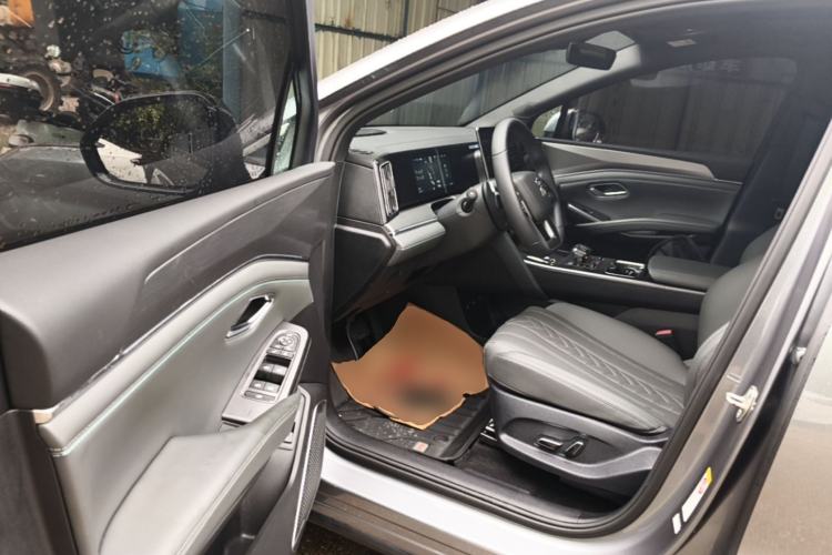 Used BYD Song L DM-i 2025 Intelligent Driving Version 112 km Beyond-Range Type Driver Seat