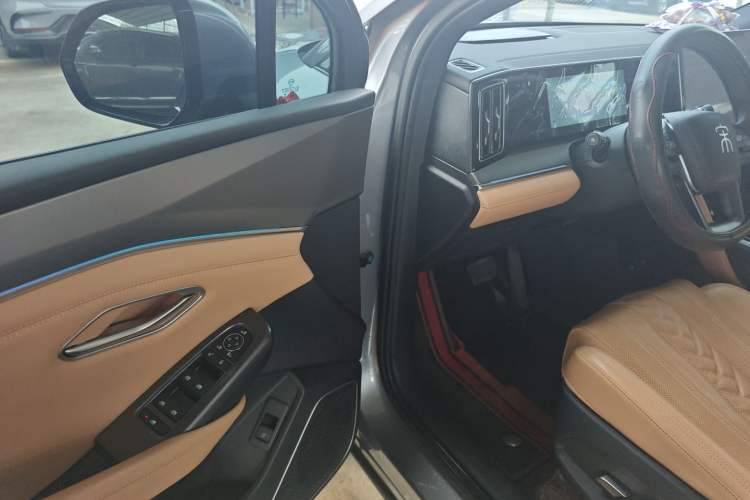 Used BYD Song L DM-i 2025 Intelligent Driving Version 112 km Beyond-Range Type Driver Seat