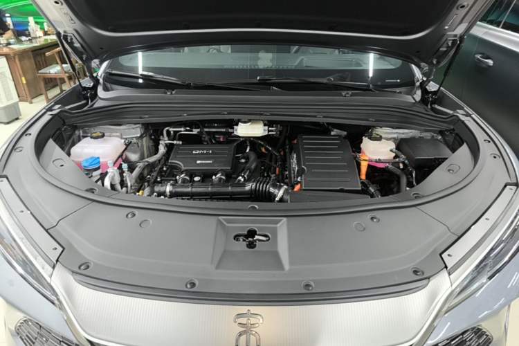Used BYD Song L DM-i 2025 Intelligent Driving Version 160 km Excellence Edition Engine Bay