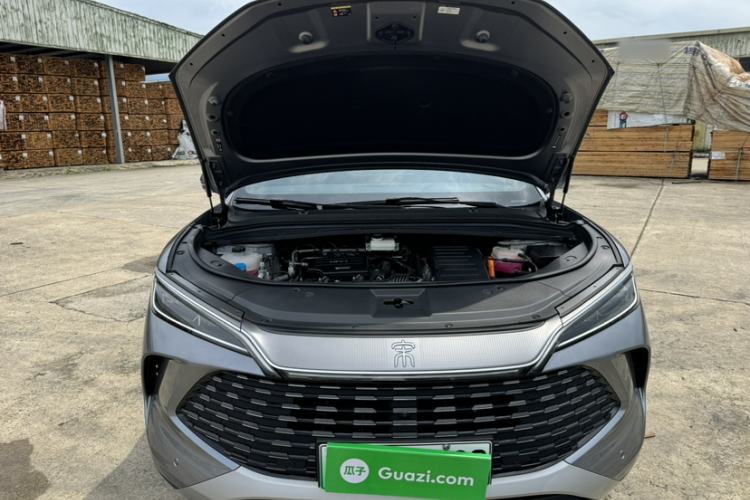 Used BYD Song L DM-i 2025 Intelligent Driving Version 160 km Beyond-Range Type Engine Bay