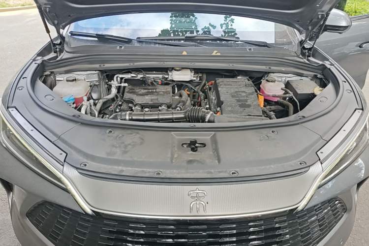 Used BYD Song L DM-i 2025 Intelligent Driving Version 160 km Excellence Edition Engine Bay