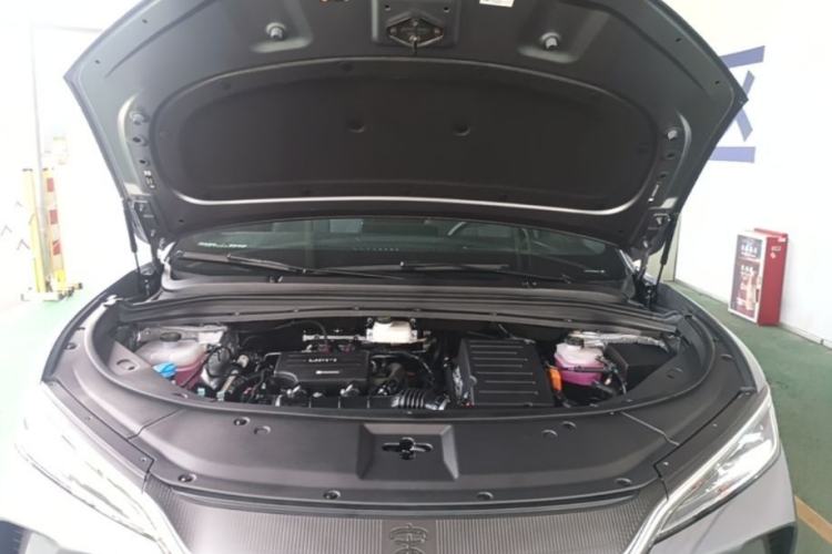 Used BYD Song L DM-i 2025 Intelligent Driving Version 112 km Leading Trim Engine Bay