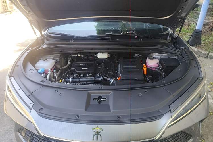 Used BYD Song L DM-i 2025 Intelligent Driving Version 160 km Excellence Edition Engine Bay