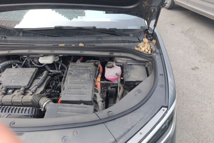 Used BYD Song L DM-i 2025 Intelligent Driving Version 112 km Beyond-Range Type Engine Bay Left