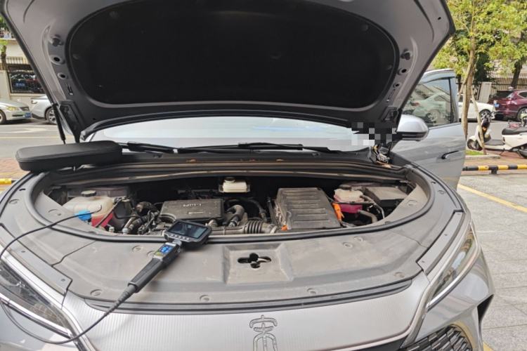 Used BYD Song L DM-i 2025 Intelligent Driving Version 112 km Leading Trim Engine Bay