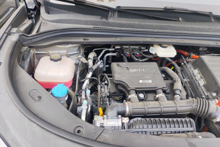 Used BYD Song L DM-i 2025 Intelligent Driving Version 112 km Beyond-Range Type Engine Bay Right