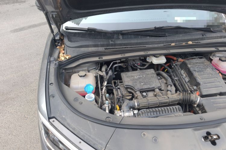 Used BYD Song L DM-i 2025 Intelligent Driving Version 112 km Beyond-Range Type Engine Bay Right