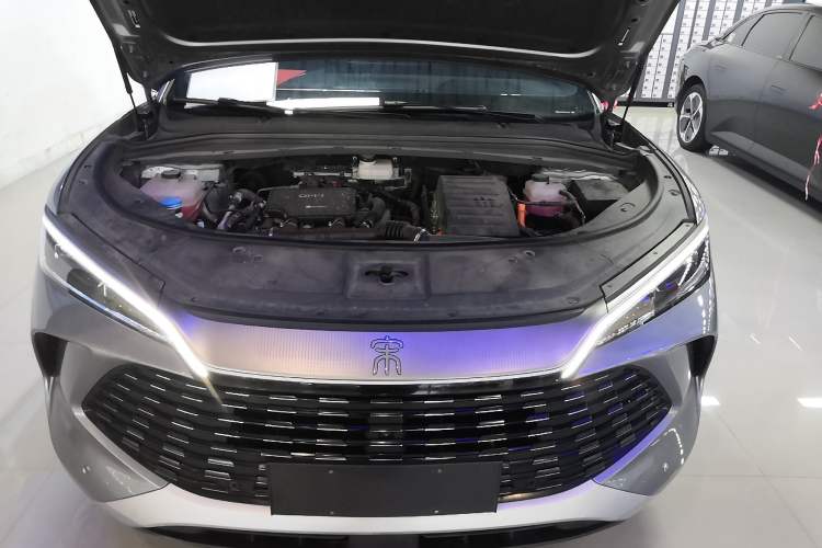 Used BYD Song L DM-i 2025 Intelligent Driving Version 112 km Leading Trim Engine Bay