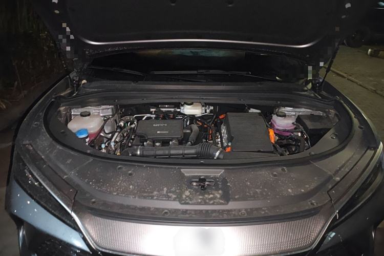 Used BYD Song L DM-i 2025 Intelligent Driving Version 112 km Leading Trim Engine Bay