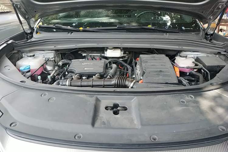Used BYD Song L DM-i 2025 Intelligent Driving Version 112 km Leading Trim Engine Bay
