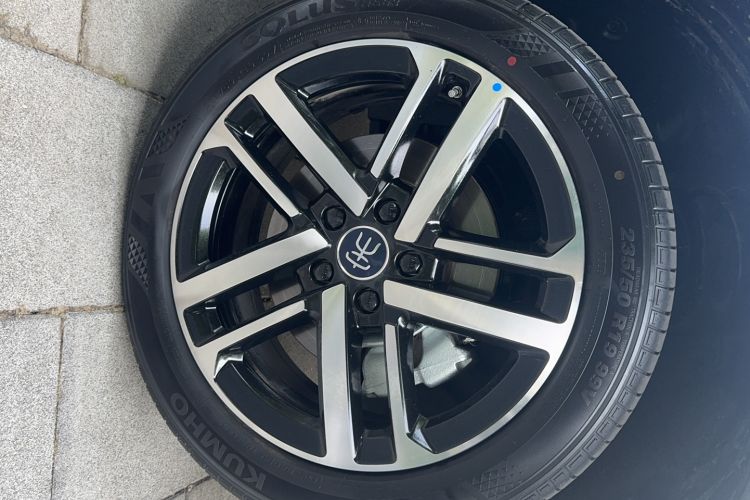 Used BYD Song L DM-i 2025 Intelligent Driving Version 112 km Beyond-Range Type Exterior 2