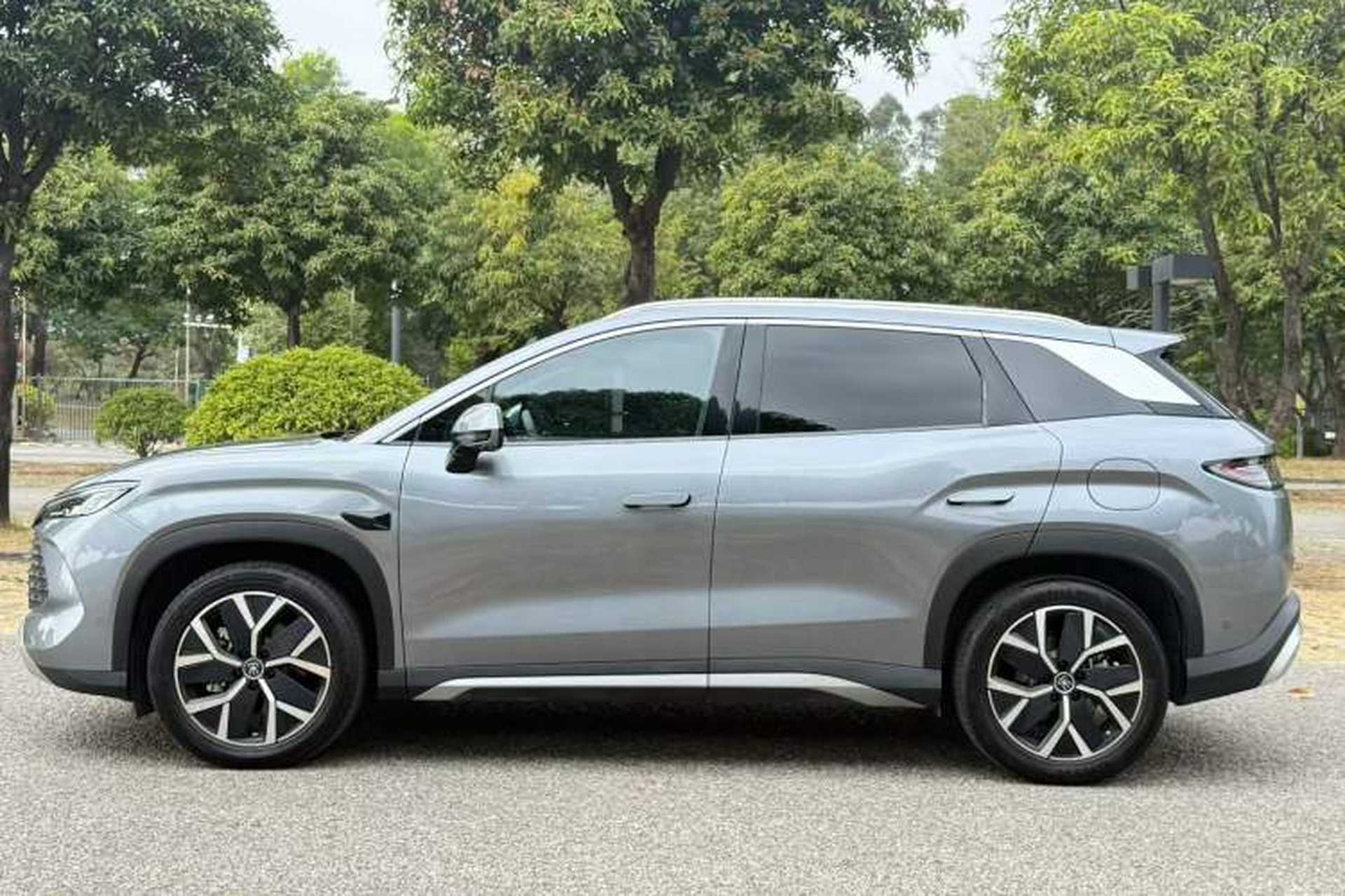 Used BYD Song L DM-i 2025 Intelligent Driving Version 160 km Beyond-Range Type Exterior 2