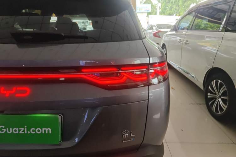 Used BYD Song L DM-i 2025 Intelligent Driving Version 112 km Beyond-Range Type Exterior 3