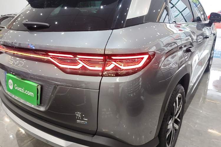 Used BYD Song L DM-i 2025 Intelligent Driving Version 112 km Beyond-Range Type Exterior 3