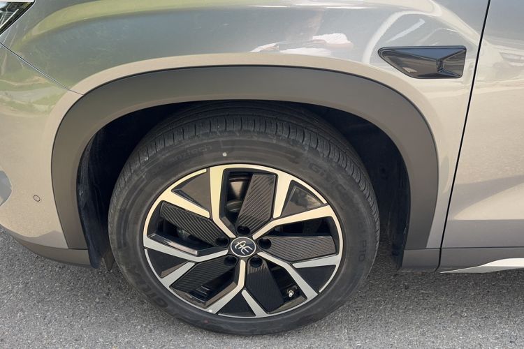 Used BYD Song L DM-i 2025 Intelligent Driving Version 160 km Beyond-Range Type Exterior 3