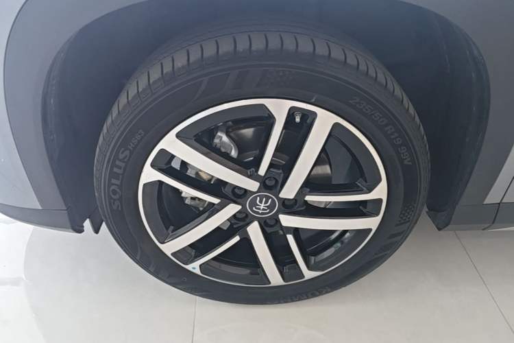 Used BYD Song L DM-i 2025 Intelligent Driving Version 112 km Leading Trim Exterior 4