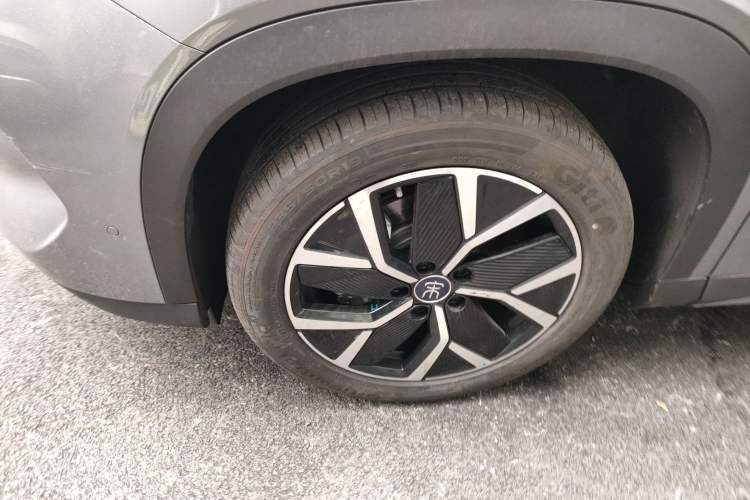 Used BYD Song L DM-i 2025 Intelligent Driving Version 160 km Beyond-Range Type Exterior 4