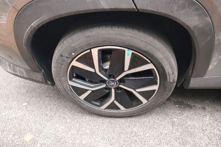 Used BYD Song L DM-i 2025 Intelligent Driving Version 160 km Beyond-Range Type Exterior 5
