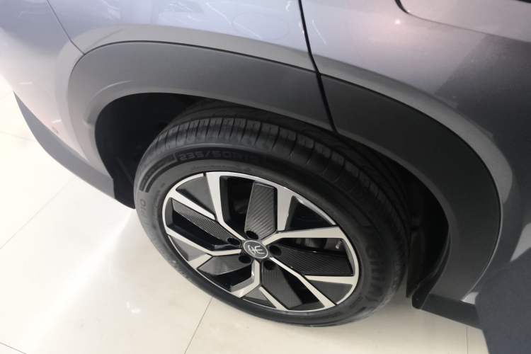 Used BYD Song L DM-i 2025 Intelligent Driving Version 160 km Beyond-Range Type Exterior 5