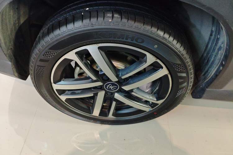 Used BYD Song L DM-i 2025 Intelligent Driving Version 112 km Beyond-Range Type Exterior 5