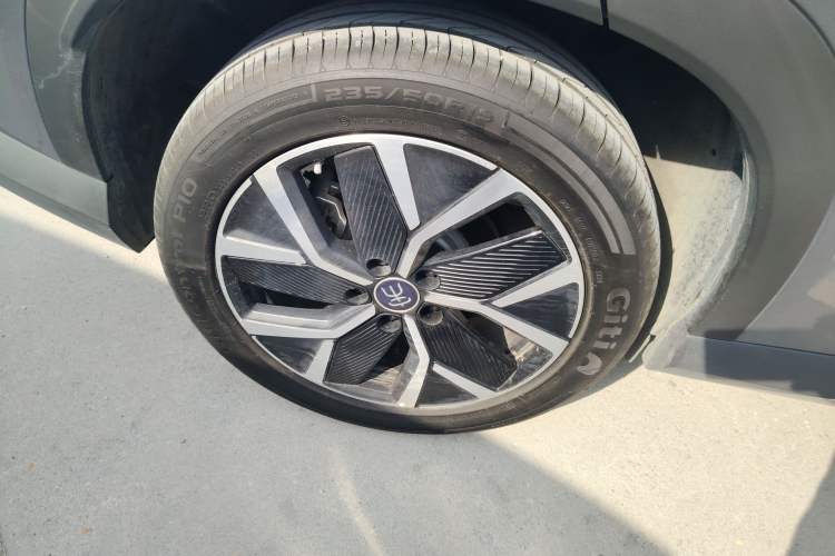 Used BYD Song L DM-i 2025 Intelligent Driving Version 112 km Beyond-Range Type Exterior 5