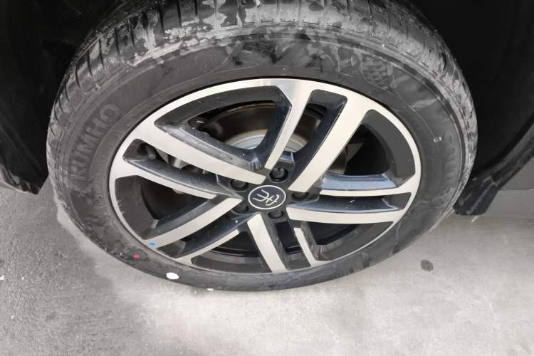 Used BYD Song L DM-i 2025 Intelligent Driving Version 112 km Beyond-Range Type Exterior 8