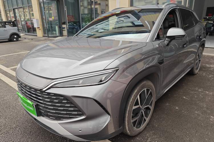 Used BYD Song L DM-i 2025 Intelligent Driving Version 160 km Beyond-Range Type Front Left 45 Deg