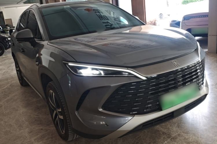 Used BYD Song L DM-i 2025 Intelligent Driving Version 112 km Leading Trim Front Right 45 Deg