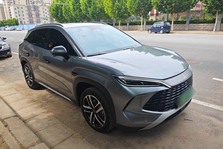 Used BYD Song L DM-i 2025 Intelligent Driving Version 112 km Beyond-Range Type Front Right 45 Deg