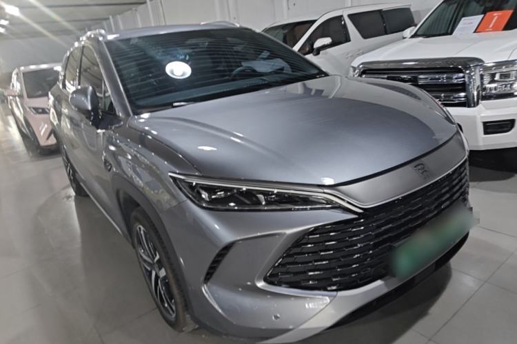 Used BYD Song L DM-i 2025 Intelligent Driving Version 112 km Leading Trim Front Right 45 Deg