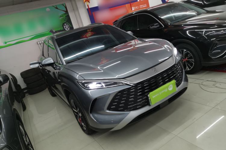 Used BYD Song L DM-i 2025 Intelligent Driving Version 112 km Leading Trim Front Right 45 Deg