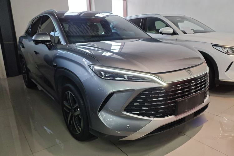 Used BYD Song L DM-i 2025 Intelligent Driving Version 112 km Beyond-Range Type Front Right 45 Deg