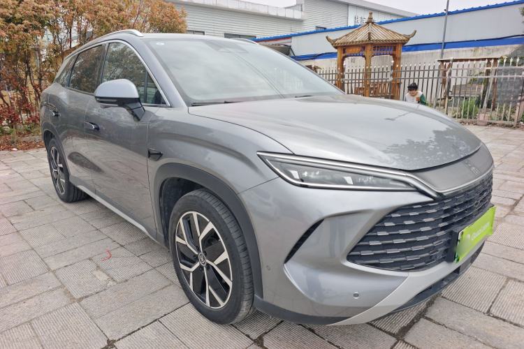 Used BYD Song L DM-i 2025 Intelligent Driving Version 160 km Beyond-Range Type Front Right 45 Deg